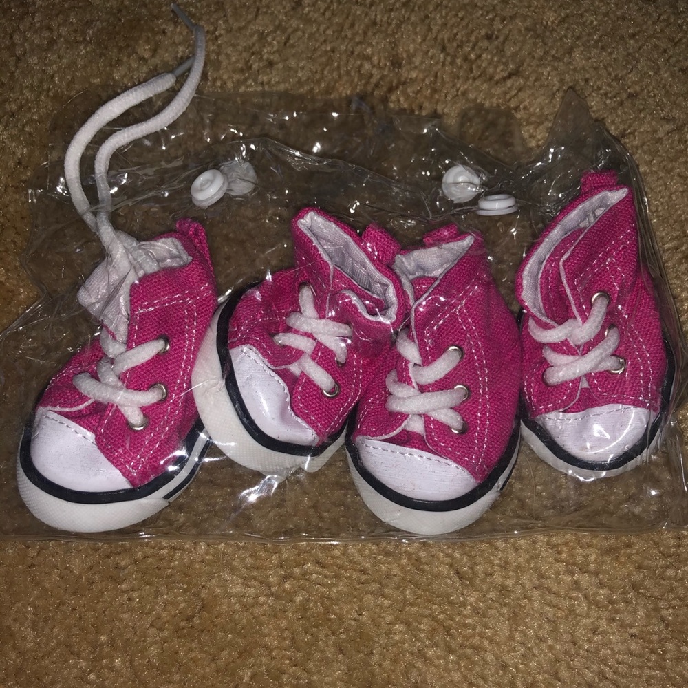 Dog shoes